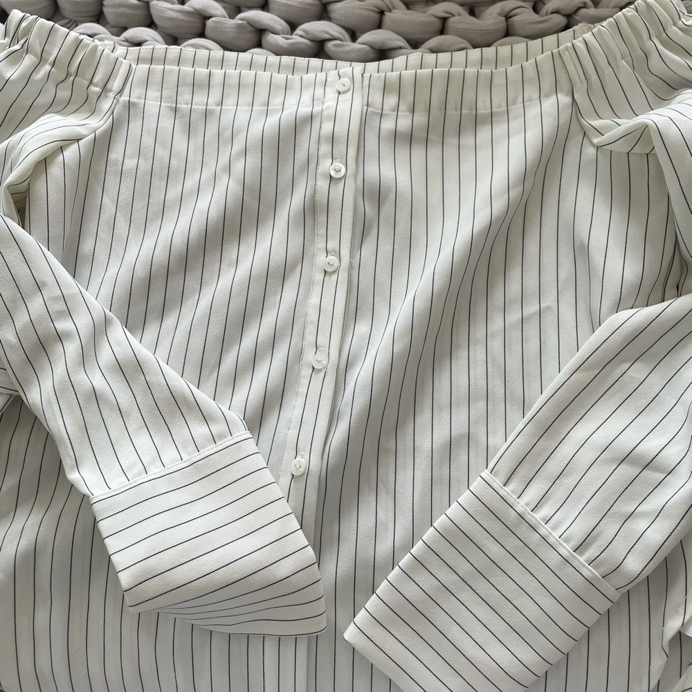 Nordstrom off the shoulder blouse